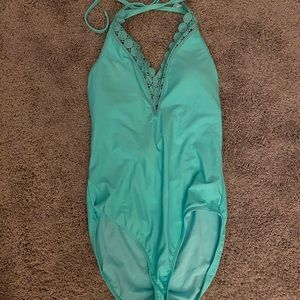 ONLY WORN ONCE // Sea foam one piece bathing suit